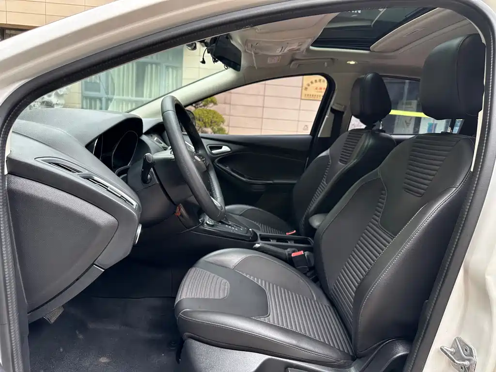 Ford Focus — миниатюра 15