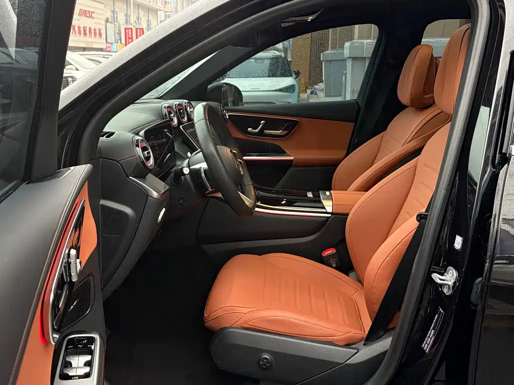 Mercedes-Benz GLC 2024 GLC 260 L 4MATIC Luxury 5 мест