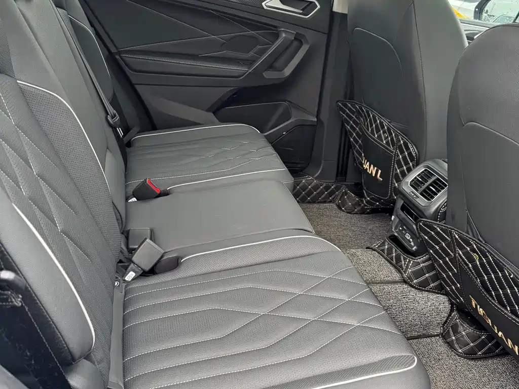 Volkswagen Tiguan L L 2022 330TSI AT