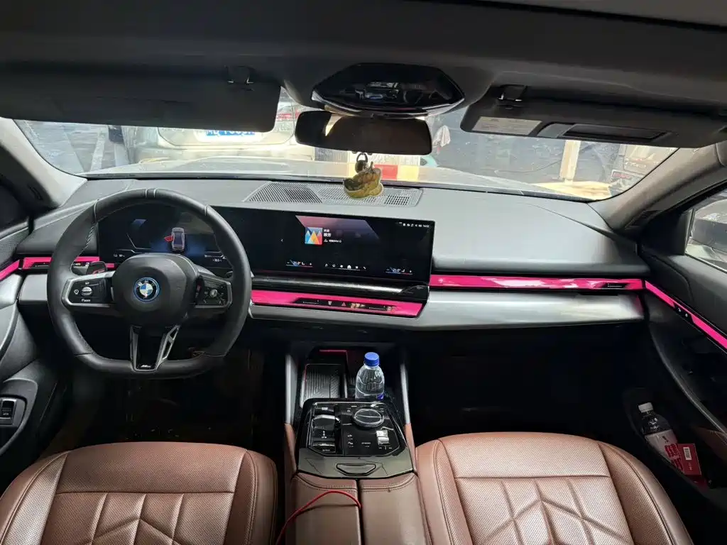 BMW i5 — миниатюра 4