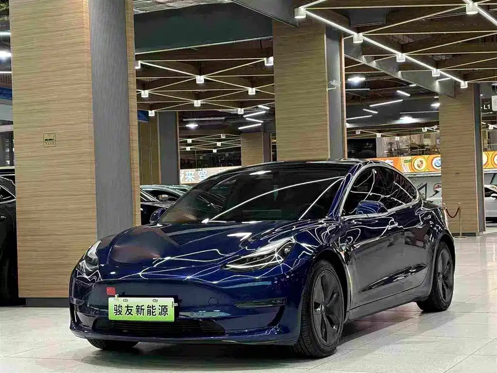 Tesla Model 3 — фотографии объявления, Фото 2