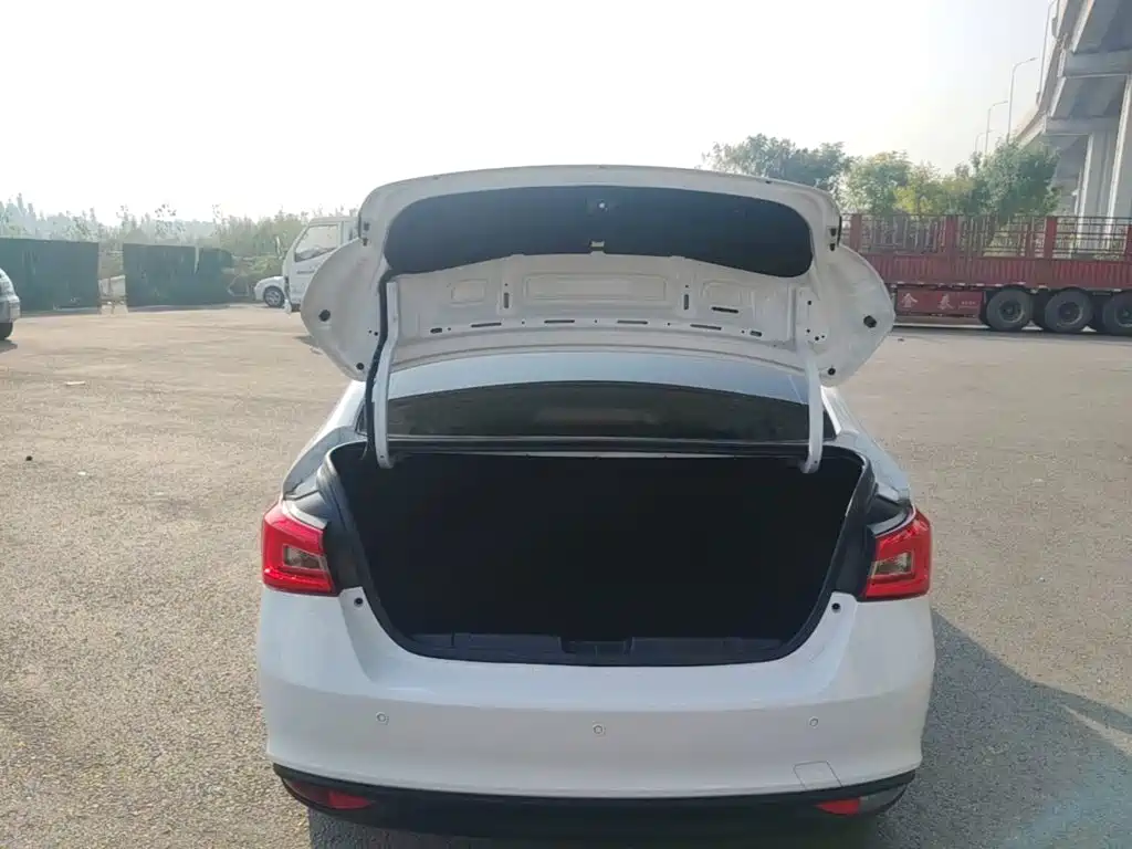 Chery Arrizo 5 — миниатюра 19