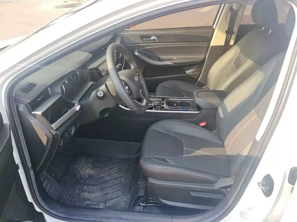 Chery Arrizo 5 — миниатюра 15