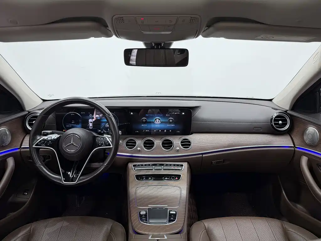 Mercedes-Benz E-Class — миниатюра 4