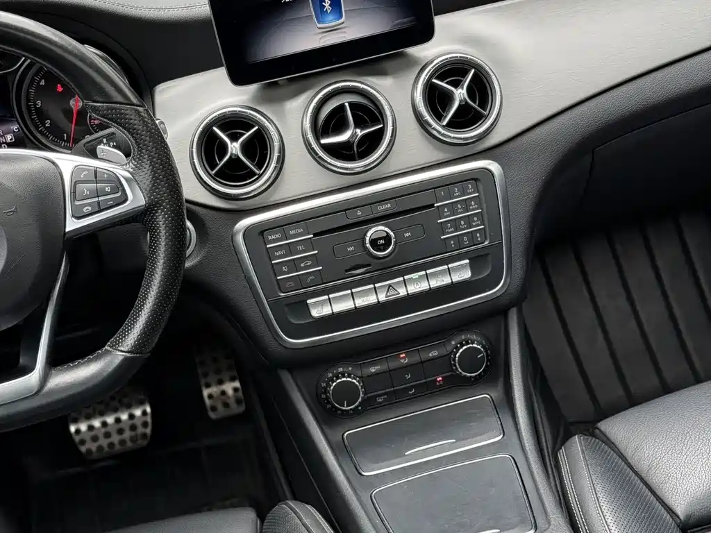 Mercedes-Benz CLA 2017 CLA 260 4MATIC