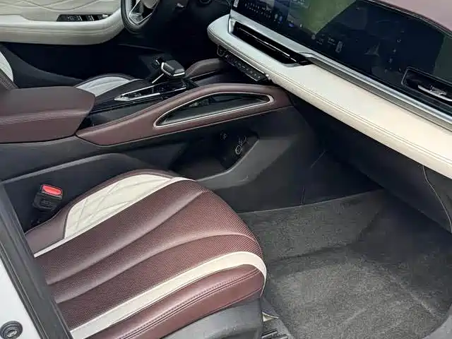 Geely Xingyue L — миниатюра 4