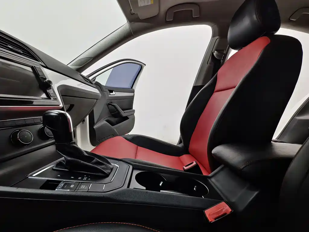 Volkswagen Lamando — миниатюра 11