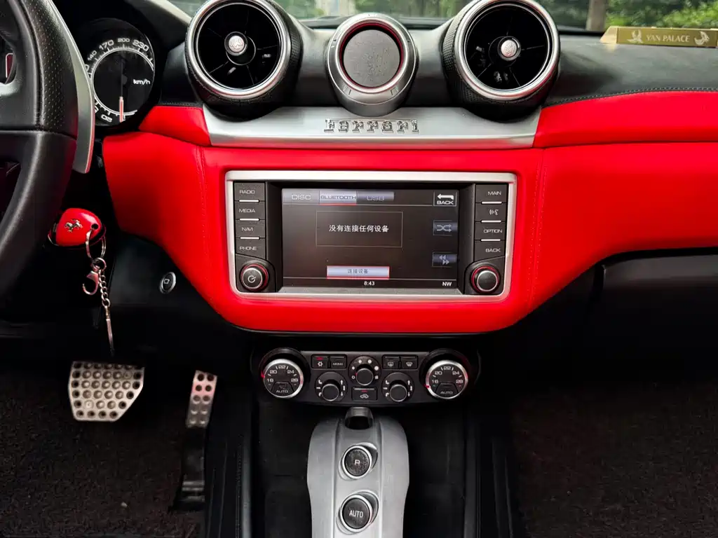 Ferrari California T — миниатюра 5