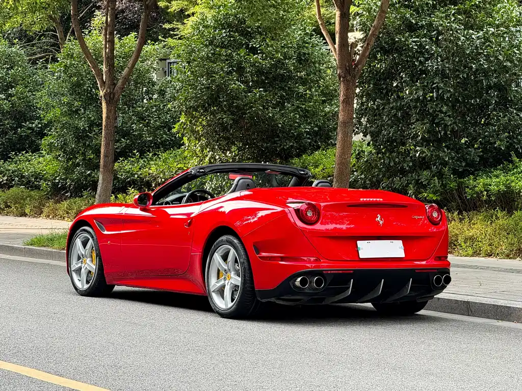 Ferrari California T — миниатюра 11