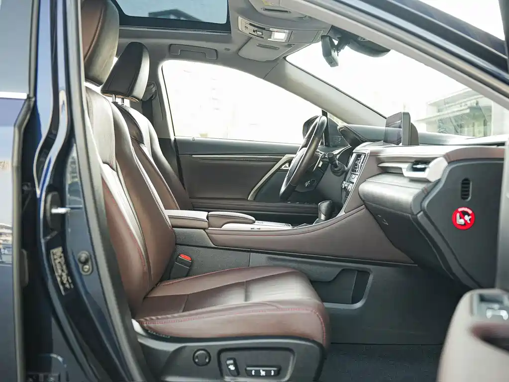 Lexus RX — миниатюра 12