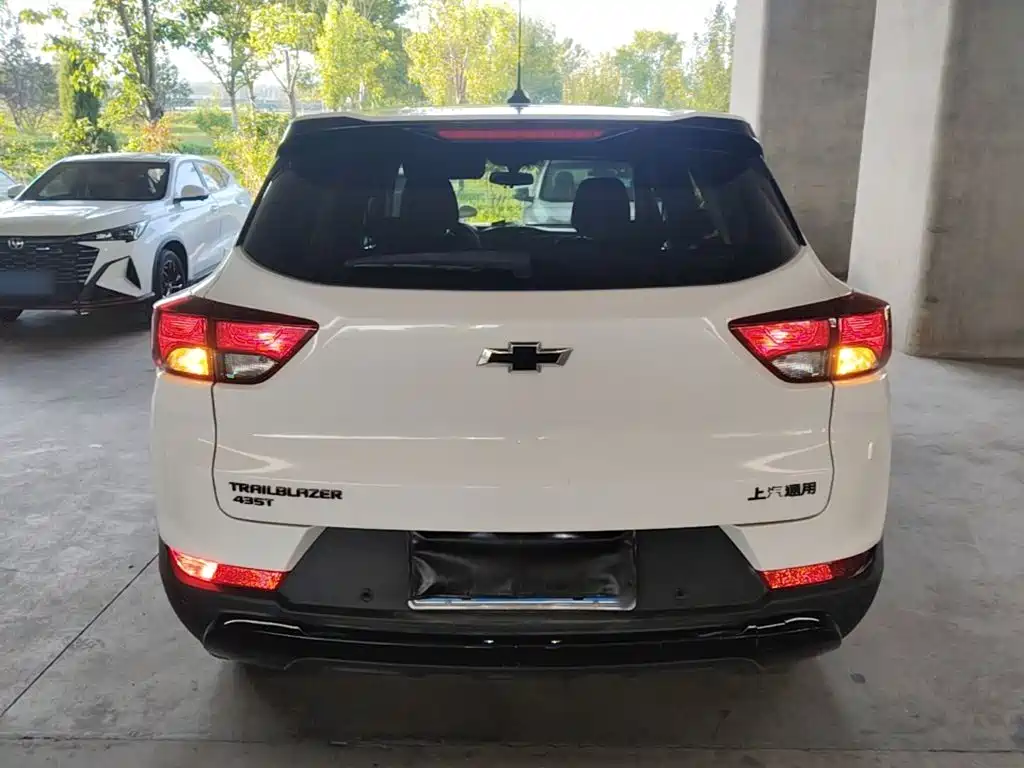 Chevrolet Tracker — миниатюра 6