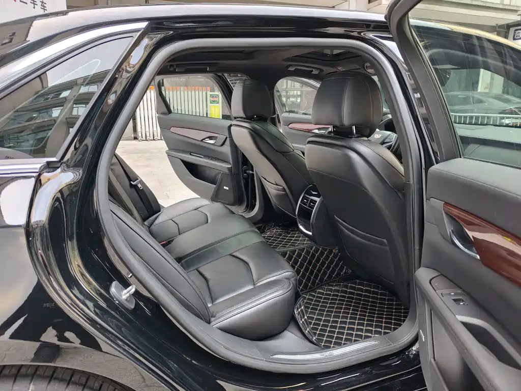 Cadillac CT6 — миниатюра 12