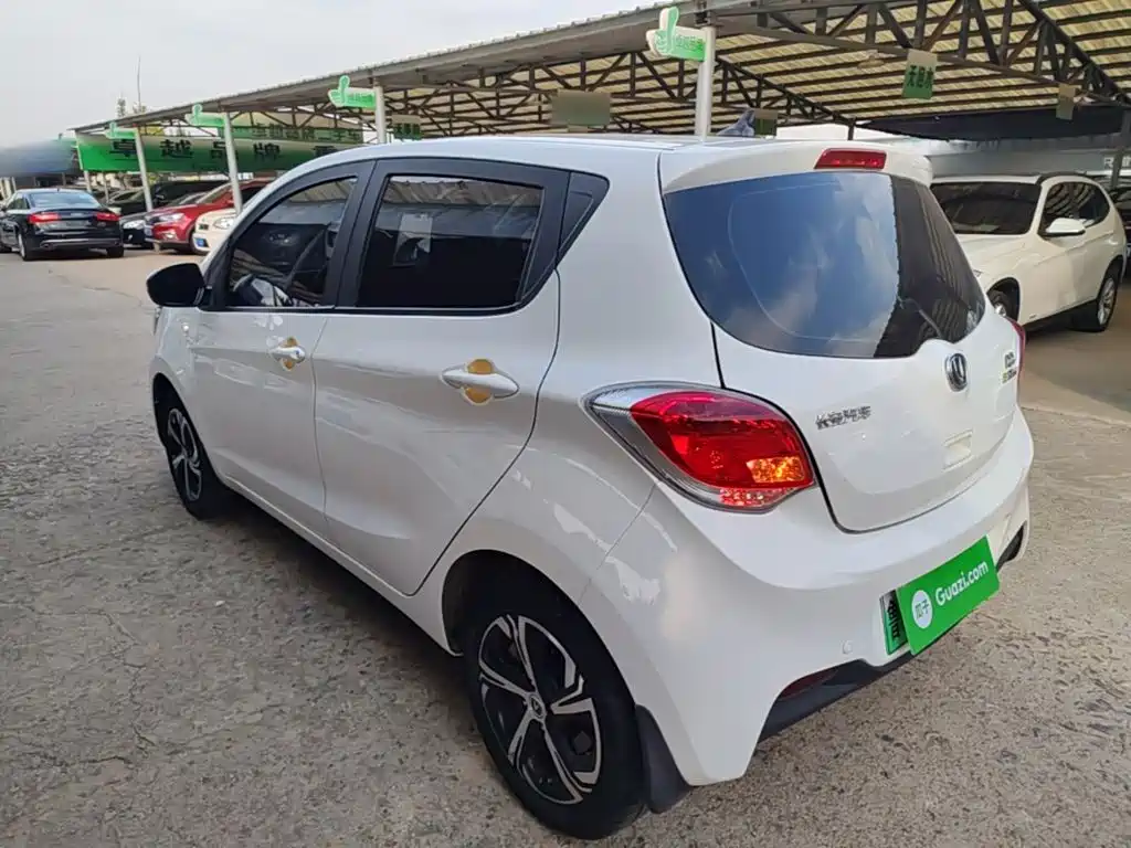 Changan Benben E-Star — миниатюра 5