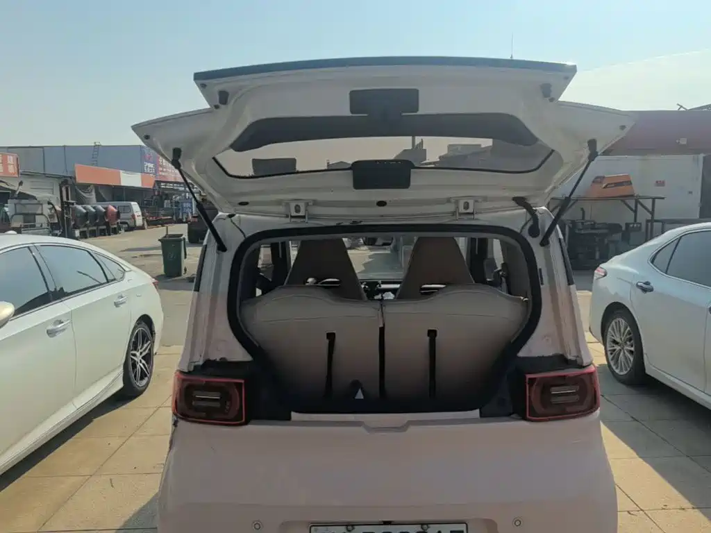 Wuling MINIEV — миниатюра 19