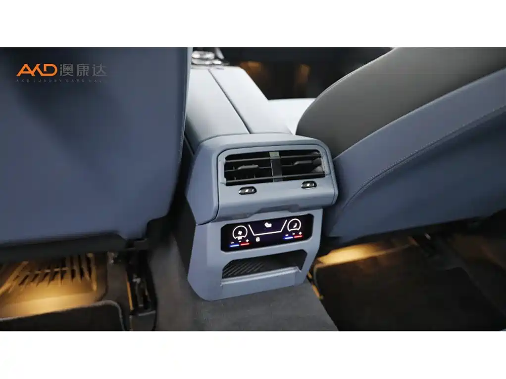 BMW 5 Series — миниатюра 9