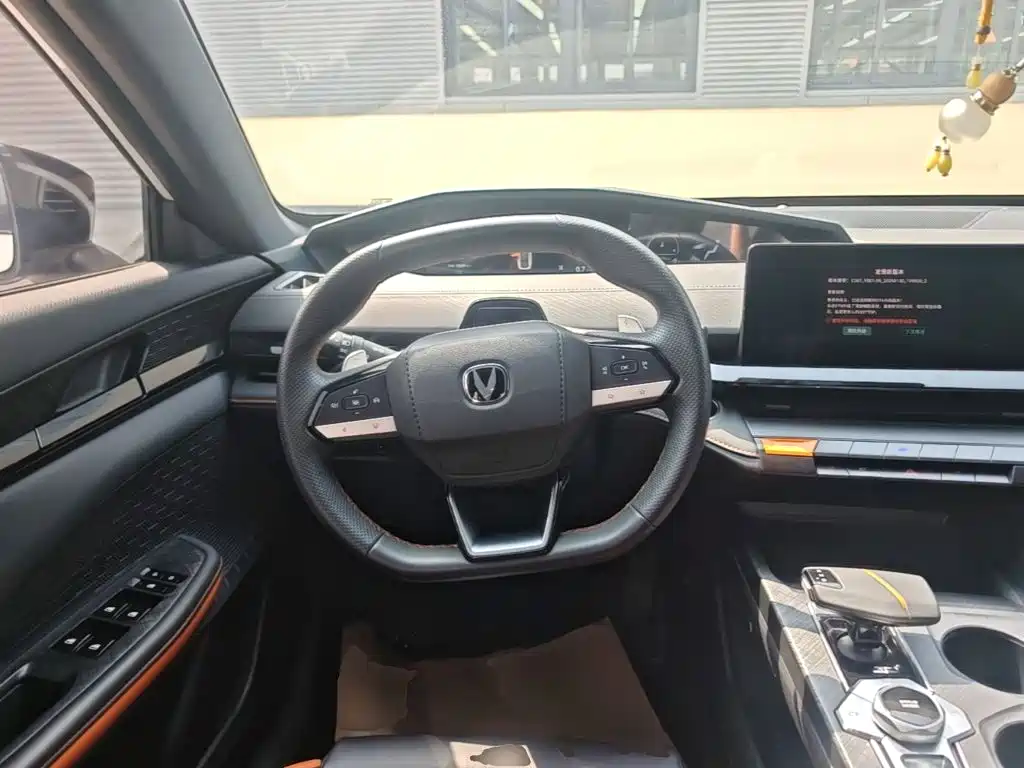 Changan UNI-V — миниатюра 7