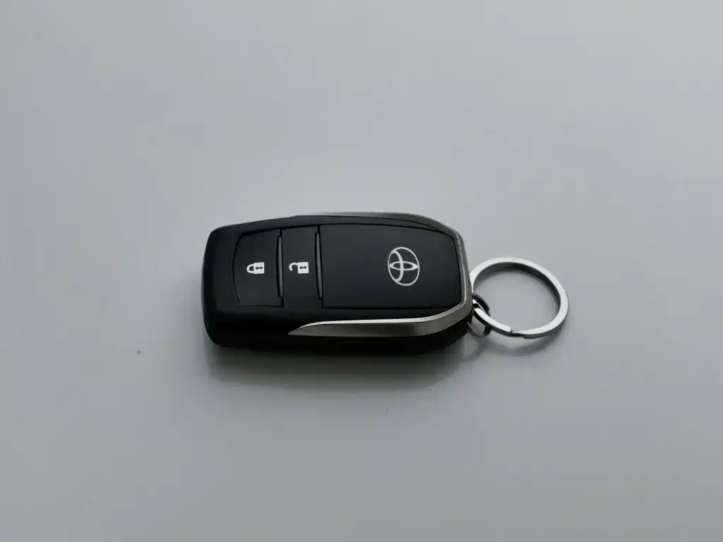 Toyota RAV4 — миниатюра 19