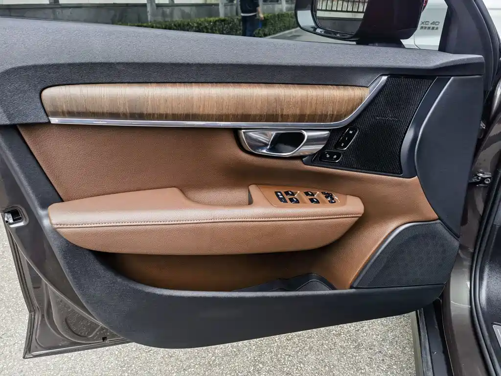 Volvo V90 — миниатюра 6