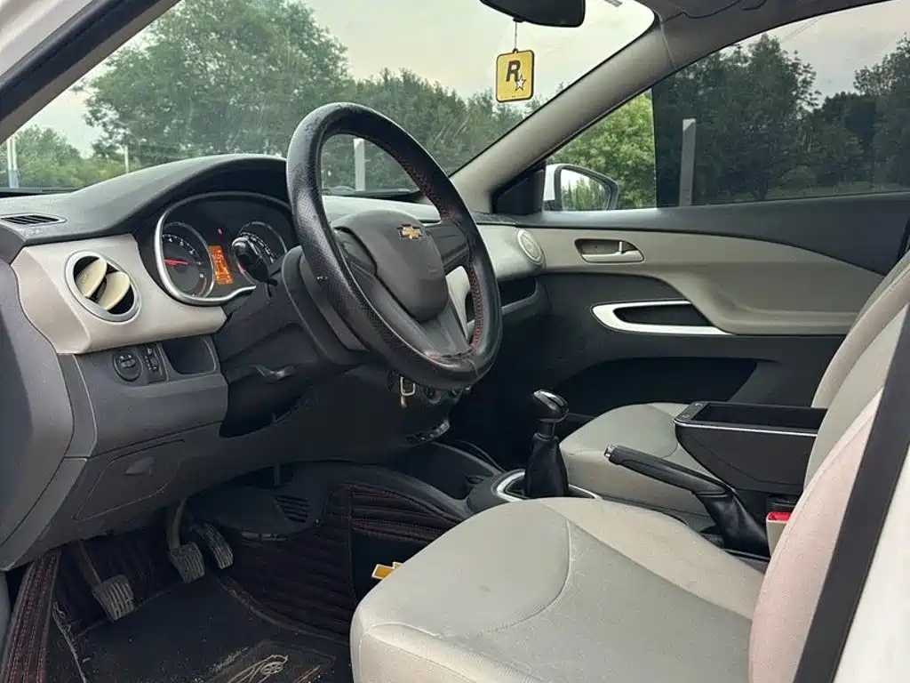 Chevrolet Sail 2015 3 1.5L MT