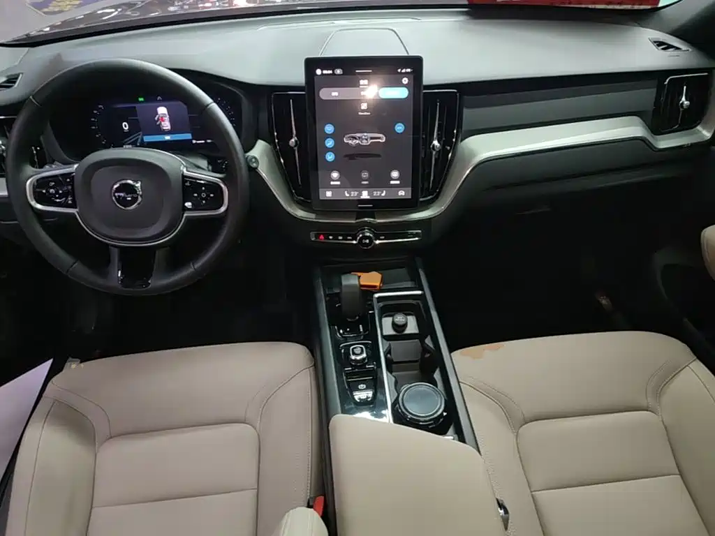 Volvo XC60 — миниатюра 10