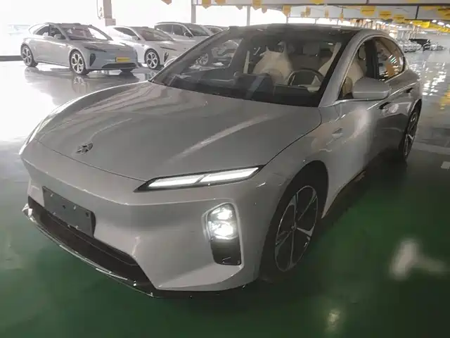 2025 Nio ET5