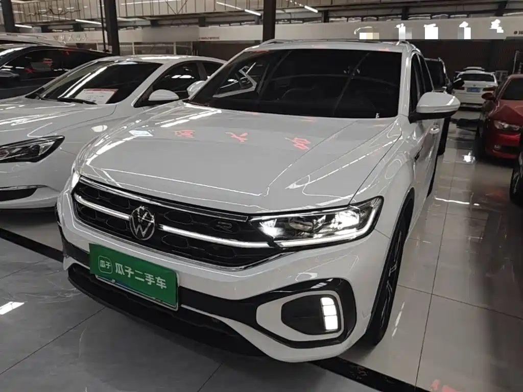 Volkswagen T-Roc — миниатюра 2
