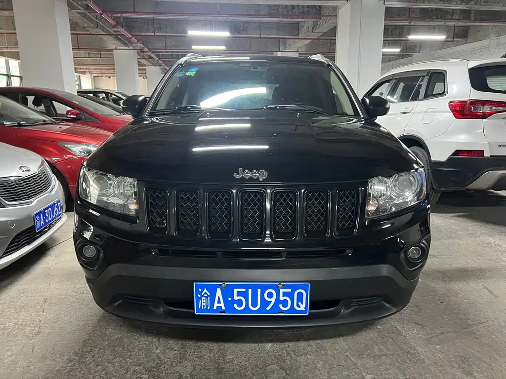 Jeep Compass (Import) — миниатюра 3