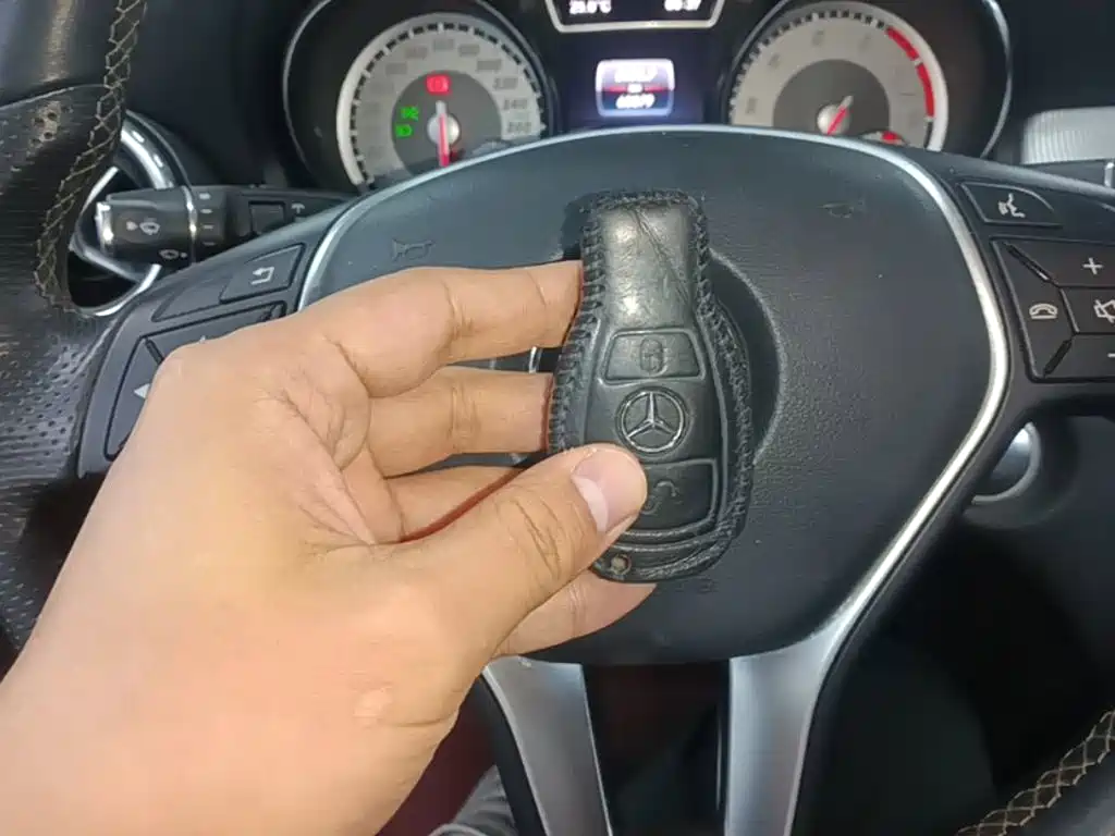 Mercedes-Benz GLA — миниатюра 9
