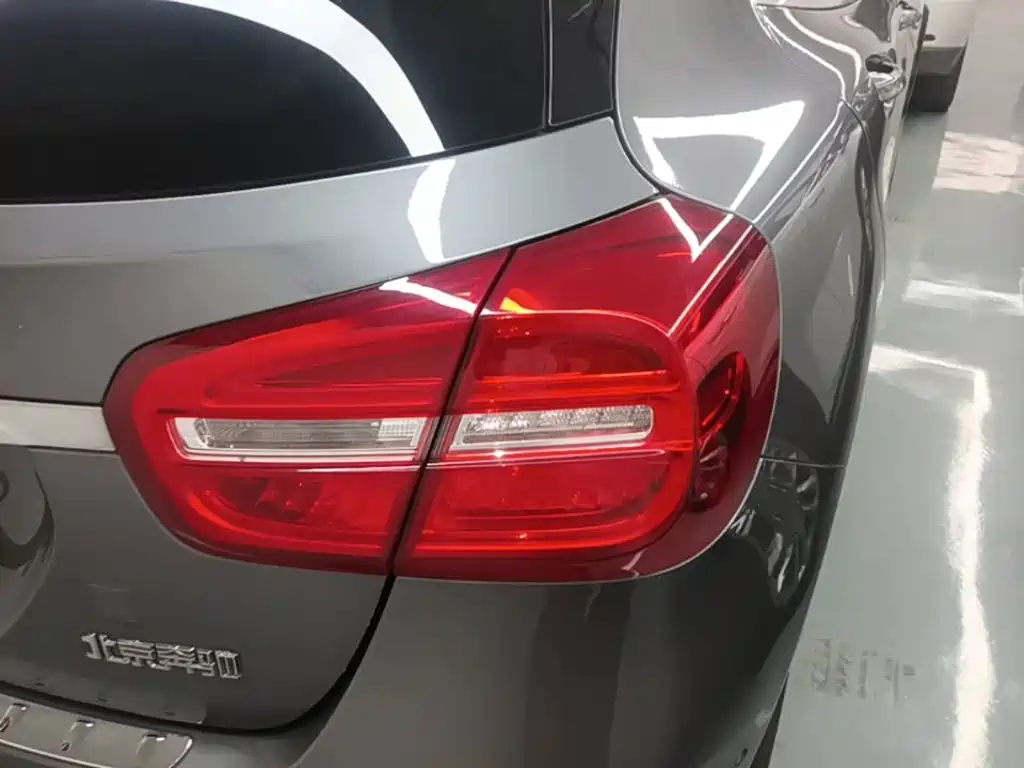 Mercedes-Benz GLA — миниатюра 8