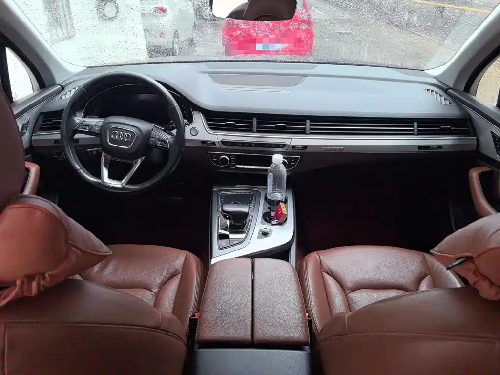 Audi Q7 — миниатюра 5