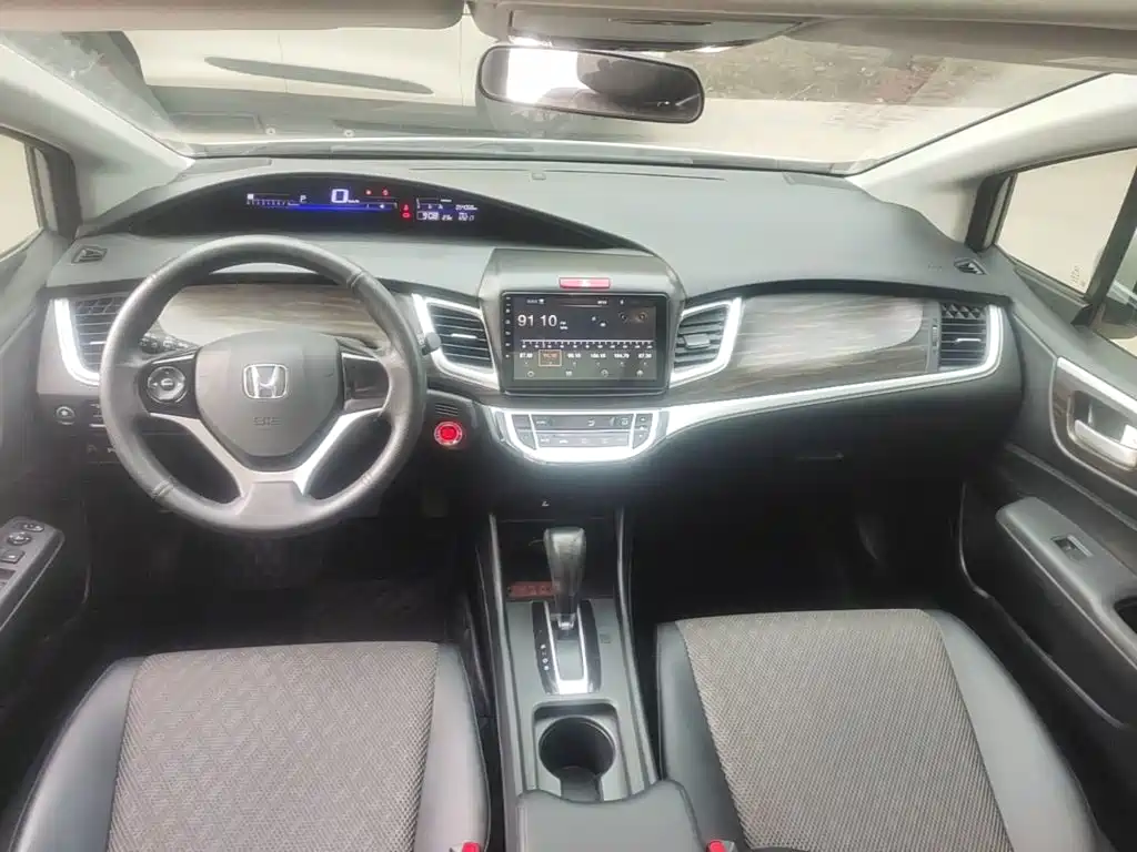 Honda Jade — миниатюра 10
