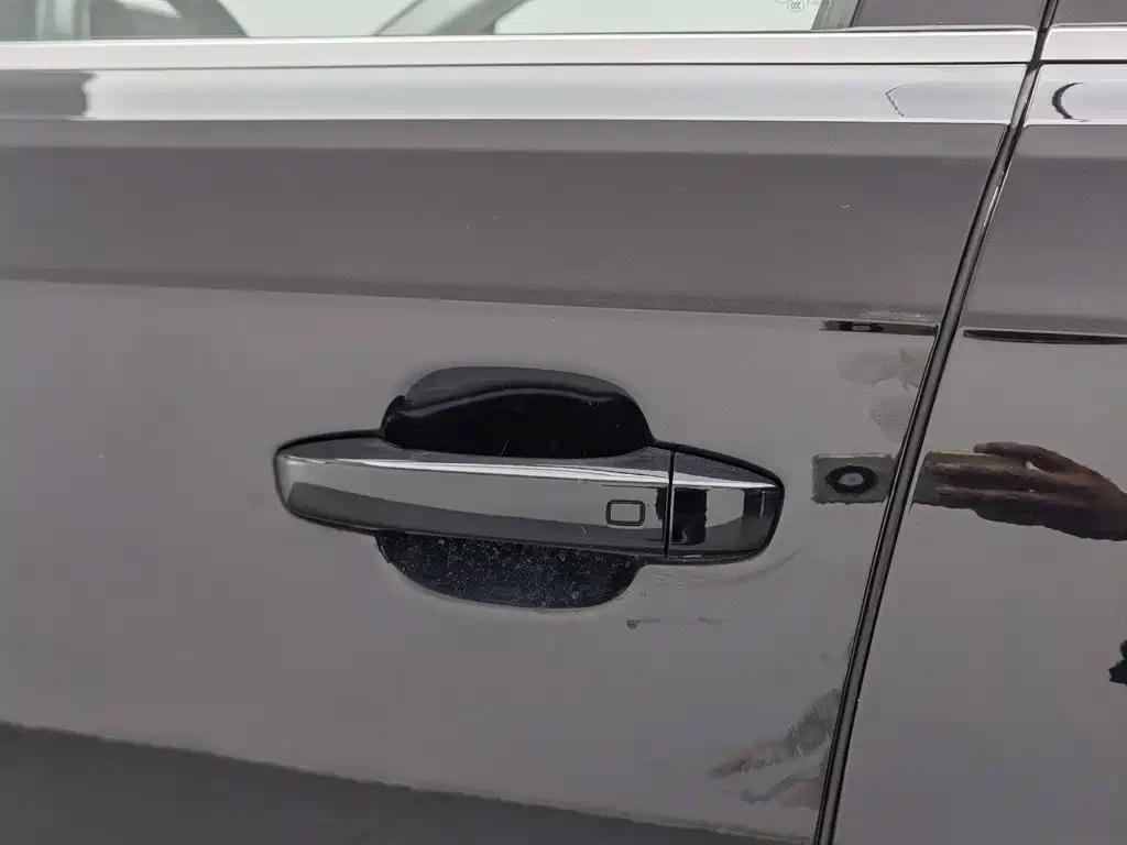 Audi Q7 — миниатюра 18