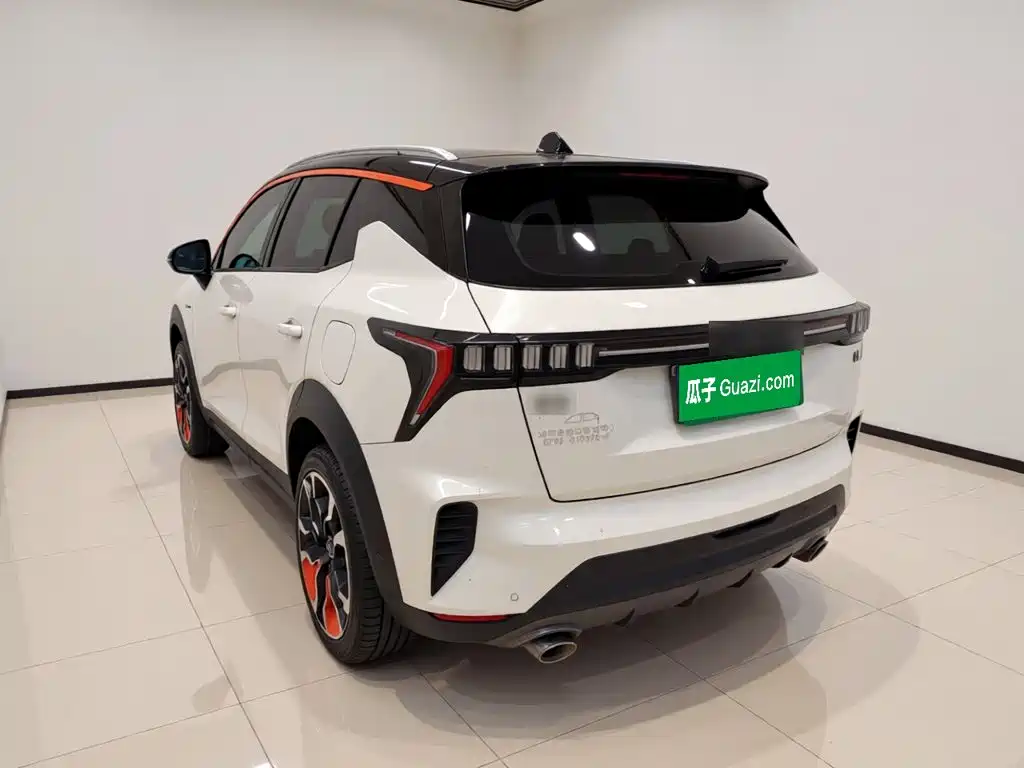 Lynk & Co 06 — миниатюра 4