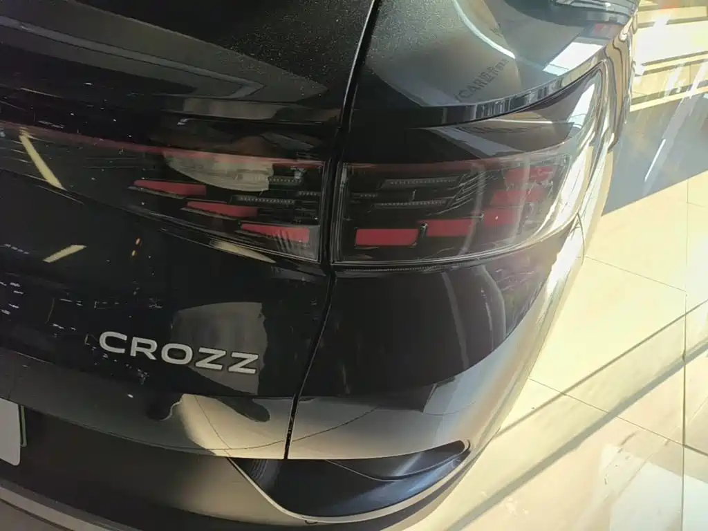 Volkswagen ID.4 Crozz — миниатюра 8