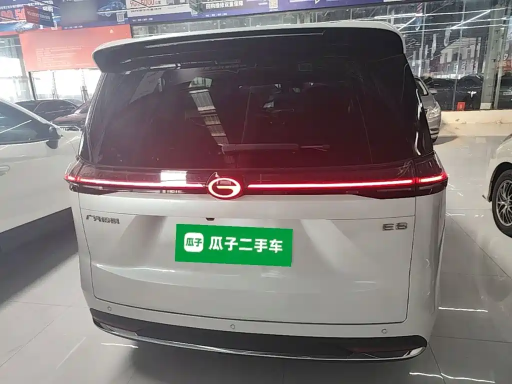 GAC Motor Trumpchi E8 PHEV — миниатюра 6