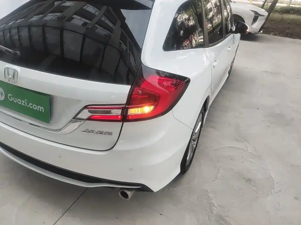 Honda Jade — миниатюра 8