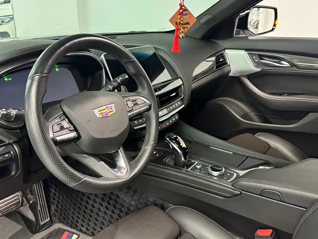 Cadillac CT5 2022 28T