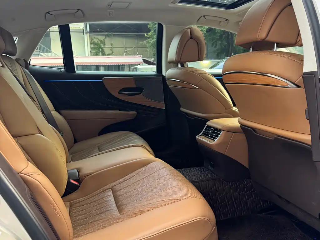Lexus LS — фотографии объявления, Фото 18