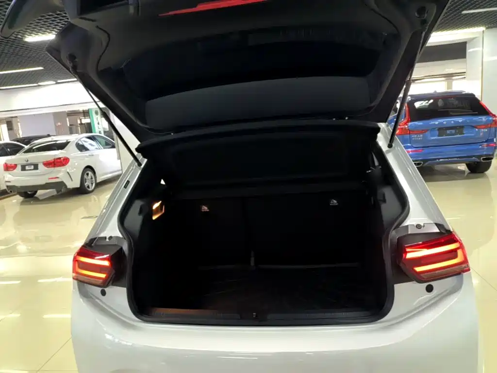 Volkswagen ID.3 — миниатюра 19