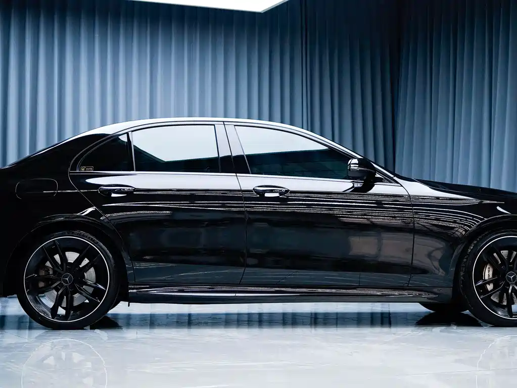 MERCEDES-BENZ E CLASS AMG