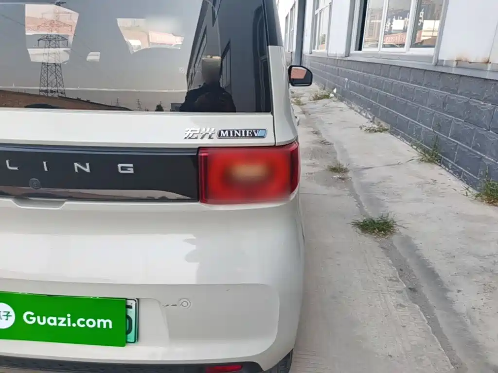 Wuling MINIEV — миниатюра 8