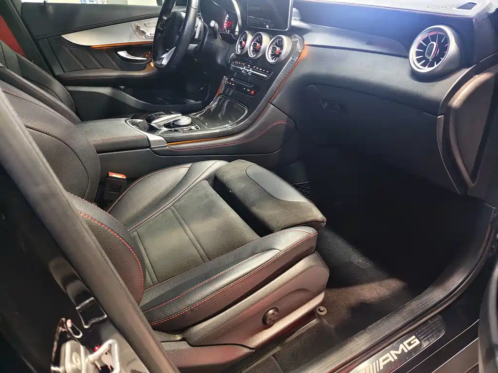 Mercedes-Benz GLC Coupe AMG — миниатюра 13
