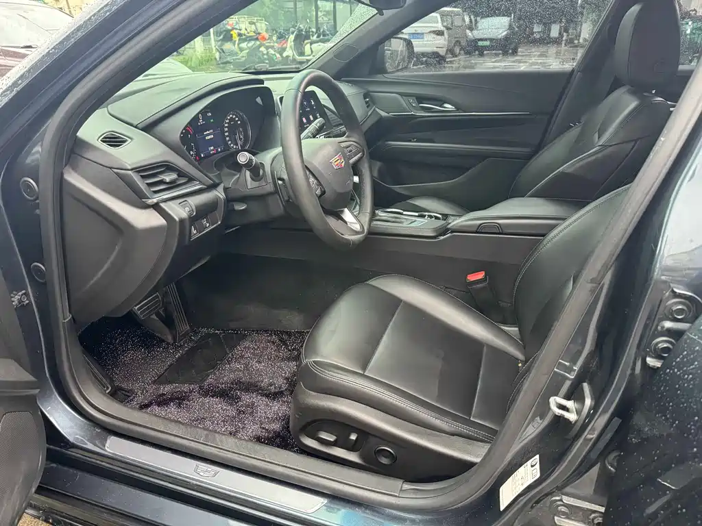 Cadillac CT4 — миниатюра 7