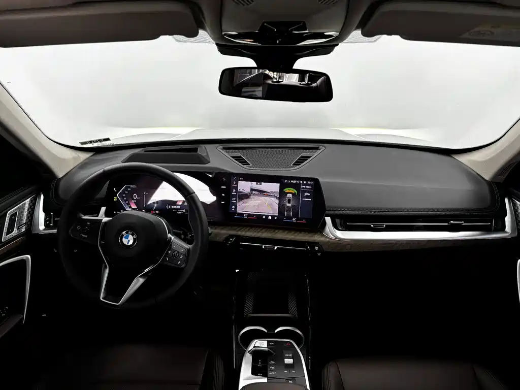BMW X1 — миниатюра 14