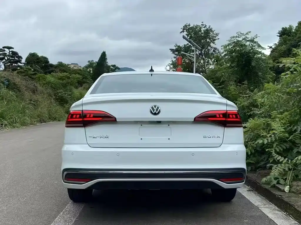 Volkswagen Bora — миниатюра 9