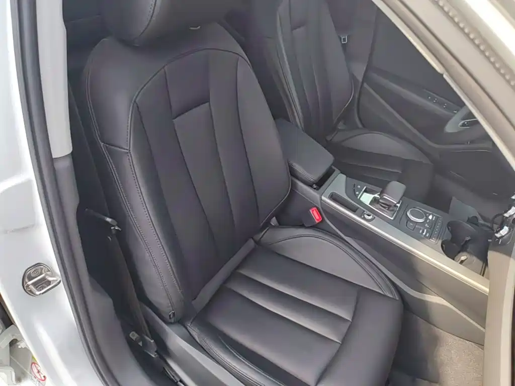 Audi A4L — миниатюра 25