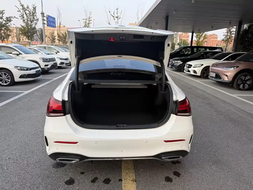 Mercedes-Benz A-Class — миниатюра 3