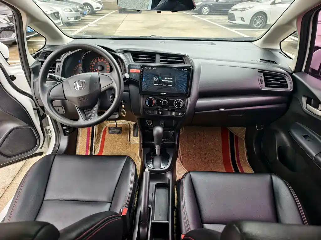 Honda Fit — миниатюра 9