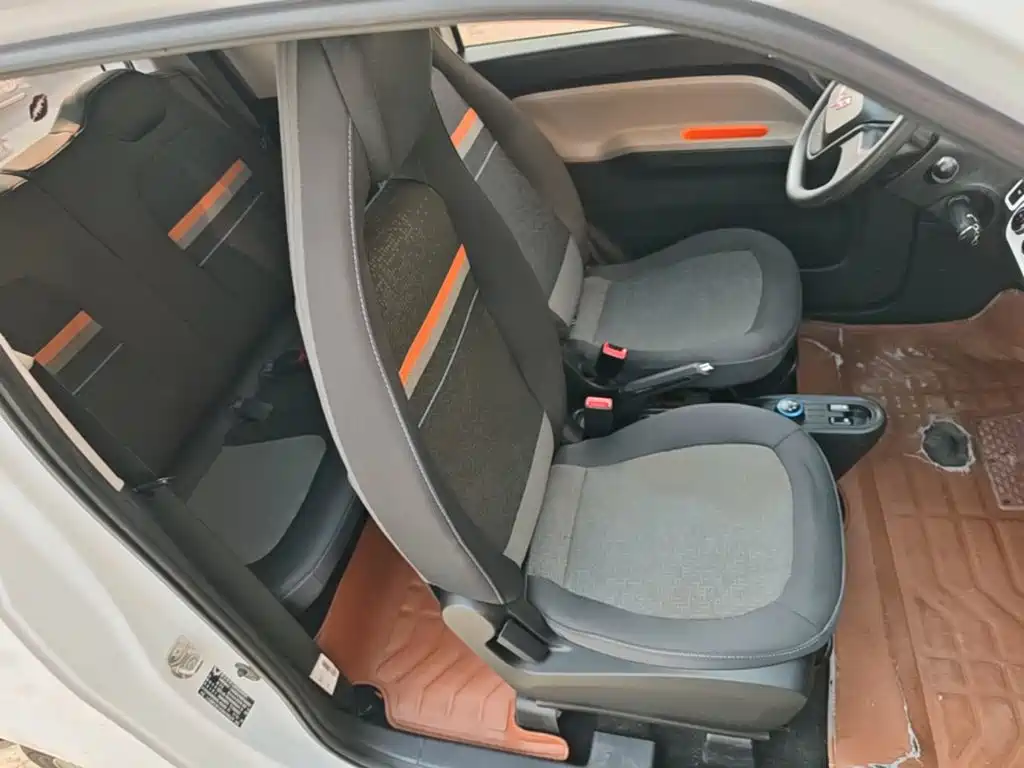 Wuling MINIEV — миниатюра 25