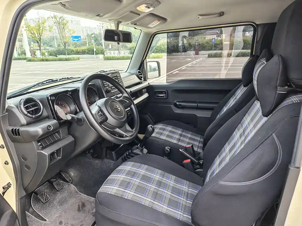 Suzuki Jimny — миниатюра 3